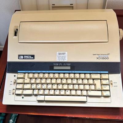 Smith Corona XD5500 Typewriter
