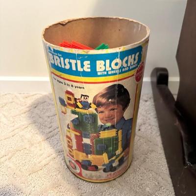 Vintage toys:  Bristle Blocks