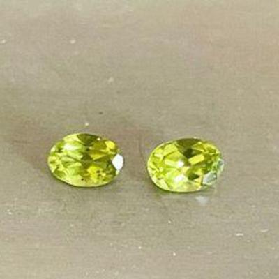 2 Peridot Faceted Loose Gemstones - Total Weight 1.73 Grams