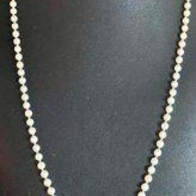 9K Gold Clasp Knotted Graduated Pearl 22 Inch Necklace