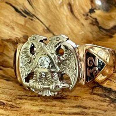 14K Gold Single Diamond Double Eagle 1932 Shriner's Ring Size 9.75 W Appraisal - Total Weight 9.44 Grams