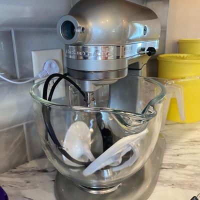 Kitchen Aid Mixer Deluxe Edition