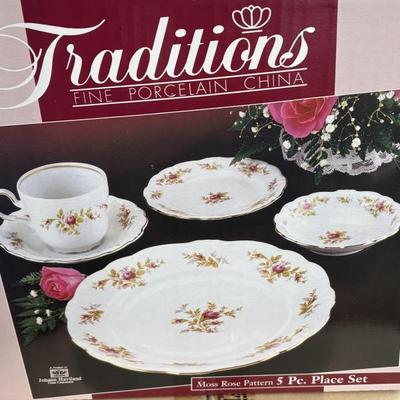 10 place settings brand new in box 