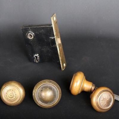 Antique Mortis Lock & Knobs