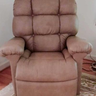 Need a lift? This chair is for you!