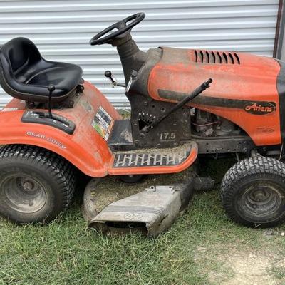 Ariens 42 inch Riding Lawn Mower w/ 17.5 HP Briggs