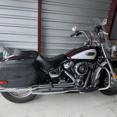 PRE SELLING 
$19,500 2021 Harley Davidson Heritage Classic Softail
9,264 Miles 
Meticulously Maintained 