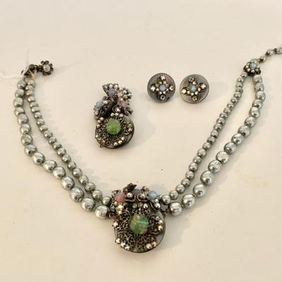 4 pieces of Miriam Haskell jewelry, pearl necklace needs repair