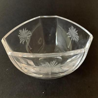 Tiffany 6-sided triangular bowl with etched palm trees