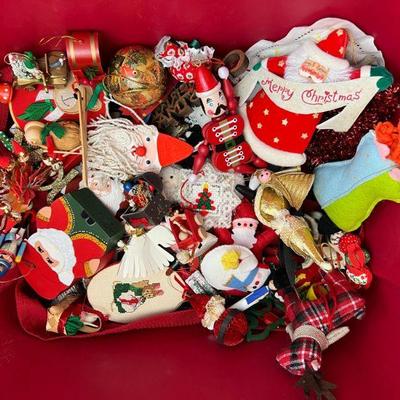 Miscellaneous Christmas Ornament Grouping #2