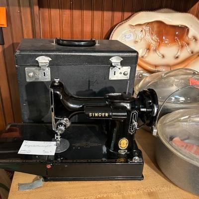 Feather weight singer sewing machine