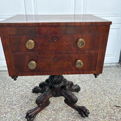 1850 Sewing stand in original finish. Such beautiful carved legs.