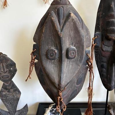 Papua New Guinea Savia wood mask latmui tribe 