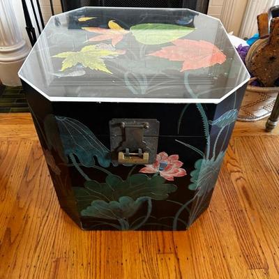 Chinoiserie end table with plexiglass top 