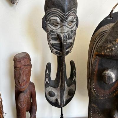 Papua New Guinea table masks
