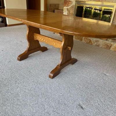 Dining/Kitchen Table  $25