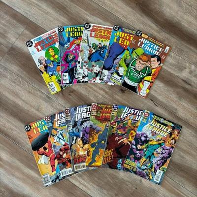 Vintage DC Comics – Justice League– 11 Comics!