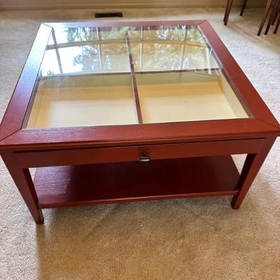 Display coffee table