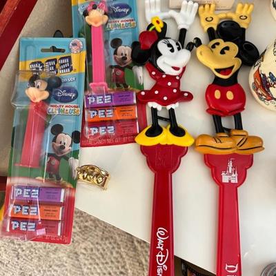 Mickey & Minnie Pez dispensers & back scratchers