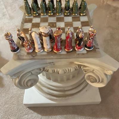 Chess table with pedestal 
