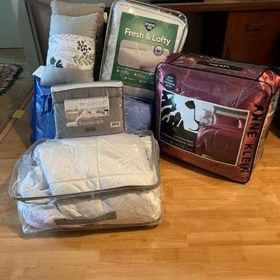 ABS093- Various Bedding (Bed In A Bag) & Mattress Toppers