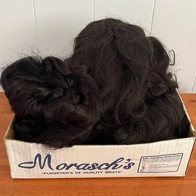 ABS231 Box Of Women’s Wigs