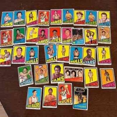 ABS314- Assorted Vintage Basketball Trading/Collectible Cards