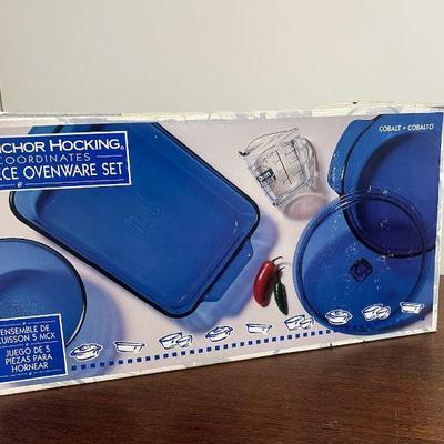 ABS261- Anchor Hocking Cobalt Blue Ovenware Set