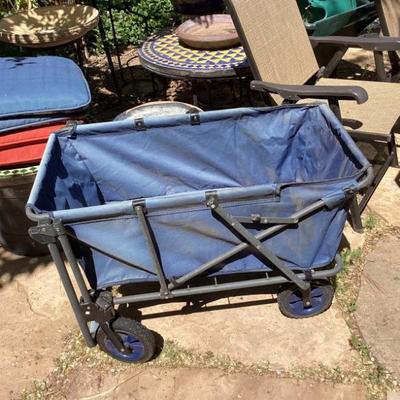 Collapsable garden cart