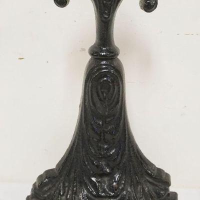 1069	ORNATE VICTORIAN CAST IRON DOOR STOP, APPROXIMATELY 12 IN HIGH
