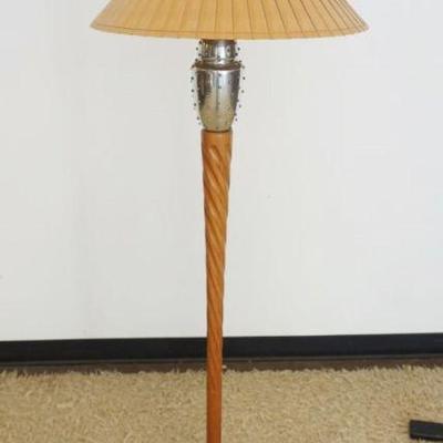 1268	UNUSUAL MODERN FLOOR LAMP WITH SPIRAL TAPERED GROOVED POLE ON ALUMINUM BASE AND COLLAR, WOOD STRIP LAMP SHADE, APPROXIMATELY 64 IN H
