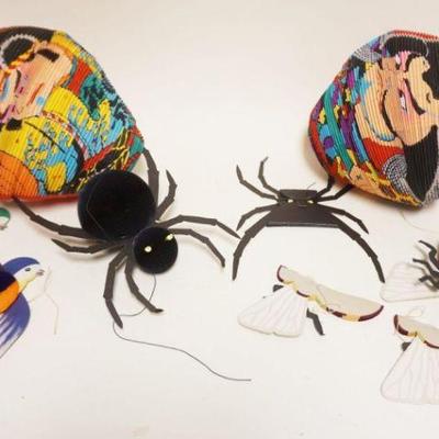 1102	VINTAGE PAPER HOLIDAY/HALLOWEEN ORNAMENTS & LANTERNS INCLUDES SPIDERS, BIRDS, BEE
