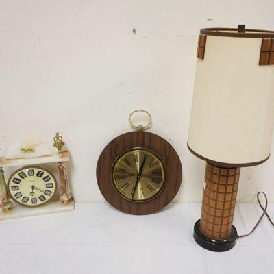 1195	MIDCENTURY MODERN GROUP INCLUDING TABLE LAMP & WALL & TABLE TOP CLOCKS, LAMP APPROXIMATELY 23 IN HIGH
