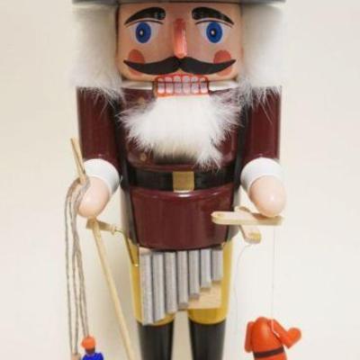 1160	ERZGEBIRGISHE VOLKSKUNST GERMAN NUTCRACKER, APPROXIMATELY 16 1/4 IN HIGH
