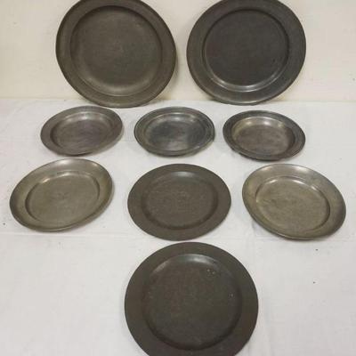 1121	GROUP OF ANTIQUE PEWTER CHARGERS, BOWLS & PLATES, 9 PIECES TOTAL, LARGEST APPROXIMATELY 13 1/4 IN
