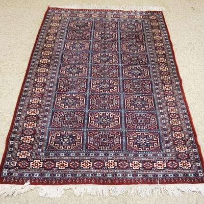 1206	PERSIAN WOOL RUG, APPROXIMATELY 6 FT X 4 FT
