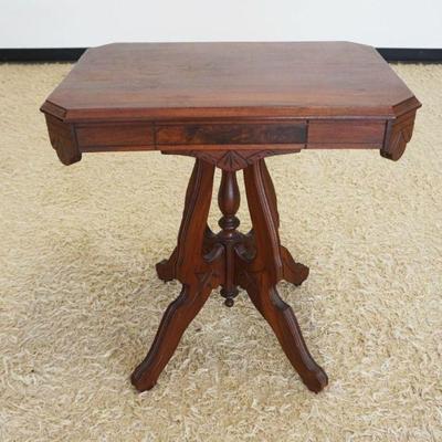 1241	WALNUT VICTORIAN LAMP TABLE, APPROXIMATELY 27 IN X 19 IN X 29 IN HIGH
