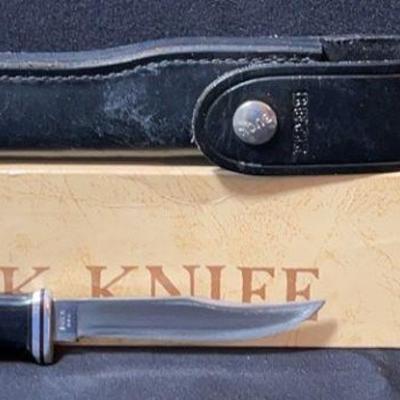 Buck Fixed Blade with Leather Sheath * 102 * Box
