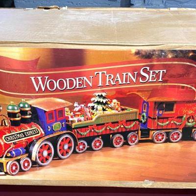 Large Christmas train - new in box
