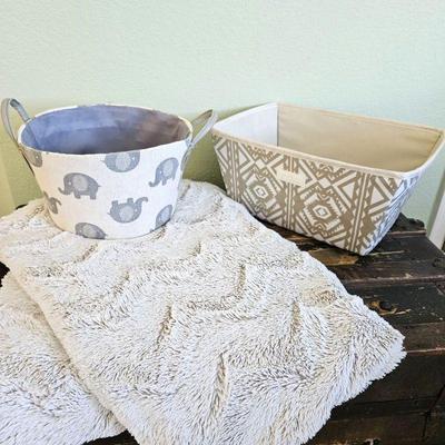 Cozy Soft Plush Throw Blanket Plus Two Whimsical Storage Baskets 
