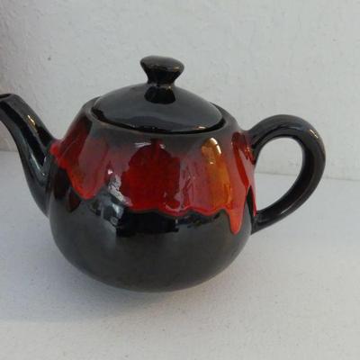 Vintage 1930s Made in Scotland Drip Glaze Teapot in Red Tartan 