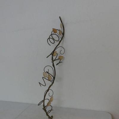 Vintage Metal Grapevine with Lucite Leaves Wall Mount 4 Bottle Wine Rack - 40