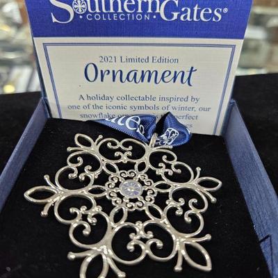 SOUTHERN GATES COLLECTION 2021 STERLING ORNAMENT