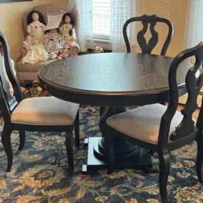 Liberty Furniture Chesapeake Pedestal Table & (3) Chairs
