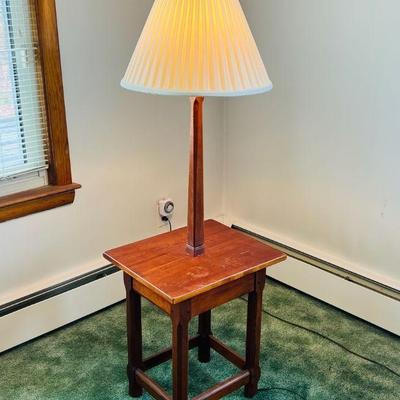 Mid-Century Wooden Table Lamp
