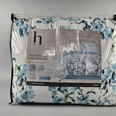 Lot 302 | New Home Expressions 8pc Queen Bedding Set