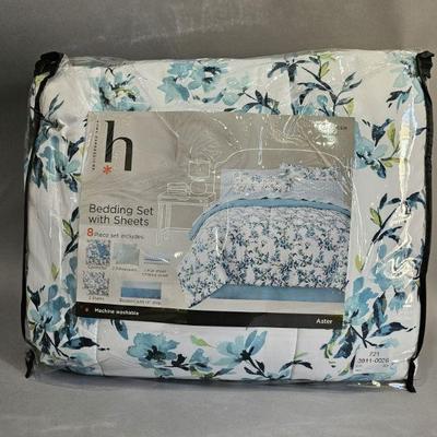 Lot 345 | New Home Expressions Queen Bedding Set