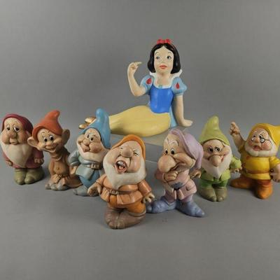 Lot 138 | Vintage Snow White & The Seven Dwarfs Ceramics