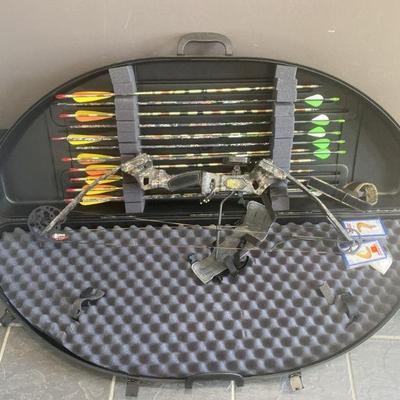 Lot 198a | Martin Magnum Bow With Case