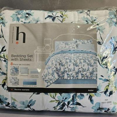 Lot 347 | New Home Expressions Queen Bedding Set